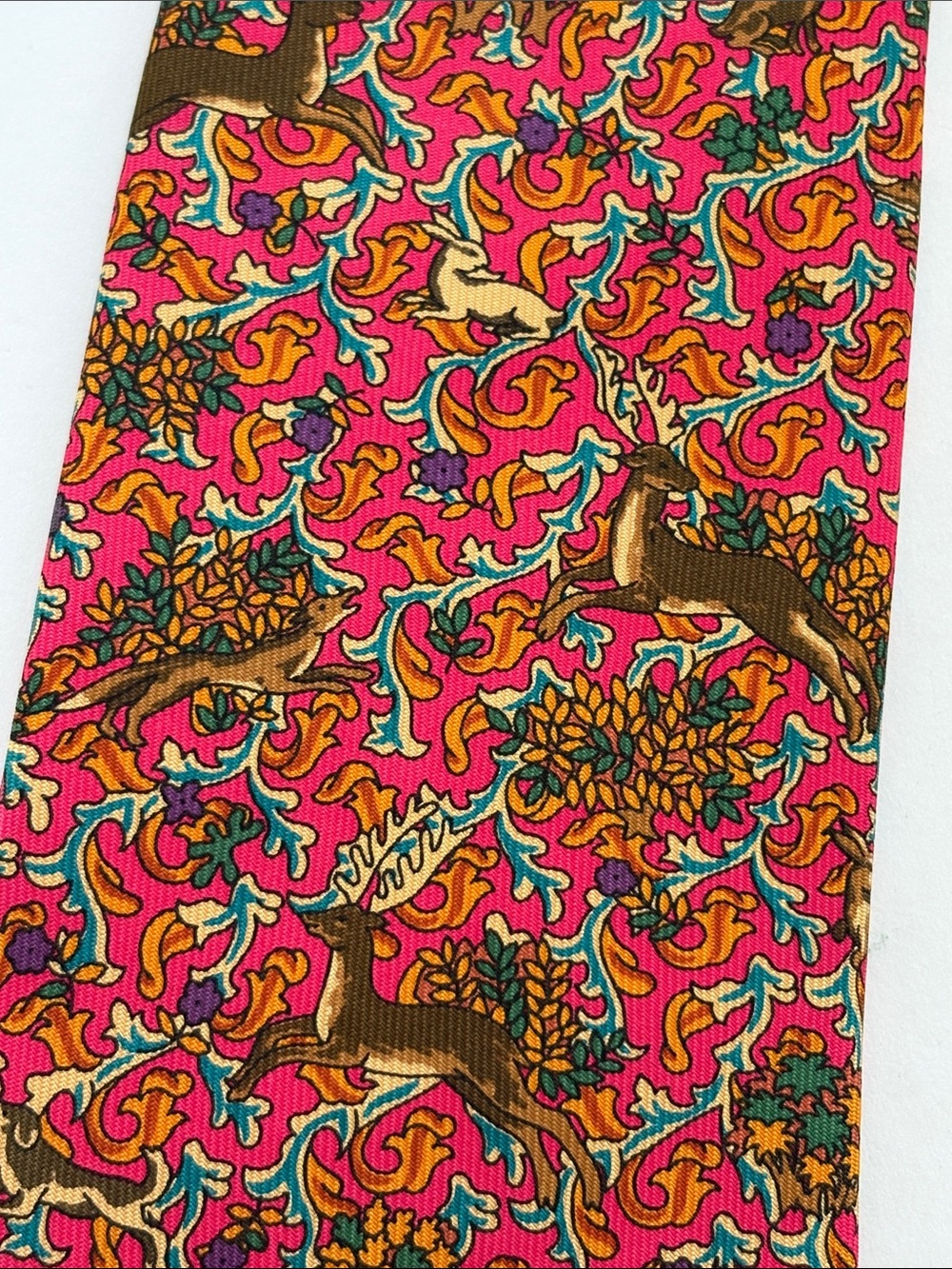Holland & Holland London Reindeer & Floral Silk Tie - Picture 4 of 6